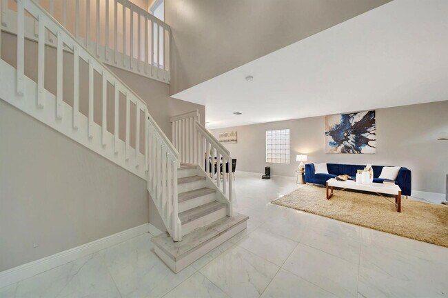 Building Photo - 1700 SW 106th Terrace