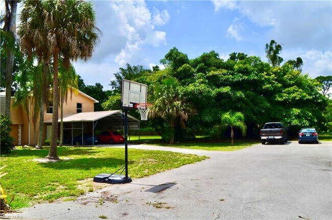 Building Photo - 2222 Unity Ave