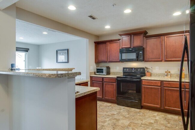 Building Photo - 4017 Rhythm Dr
