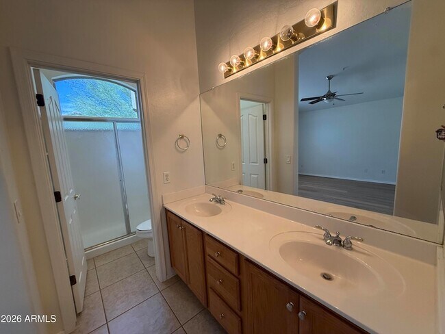 Building Photo - 10534 E Star of the Desert Dr