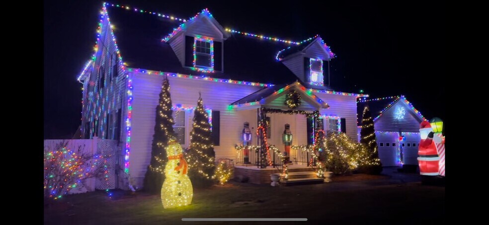 Building Photo - 964 Wellington Rd