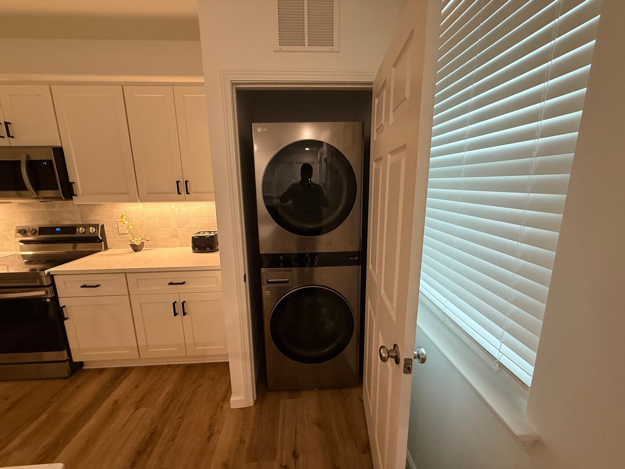 Building Photo - Room in Duplex on S Alston Ave