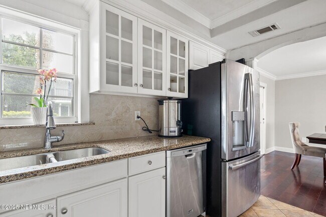 Building Photo - 36 A1A N