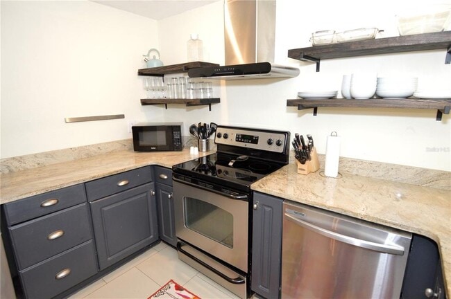 Building Photo - 3873 Pompano Dr SE