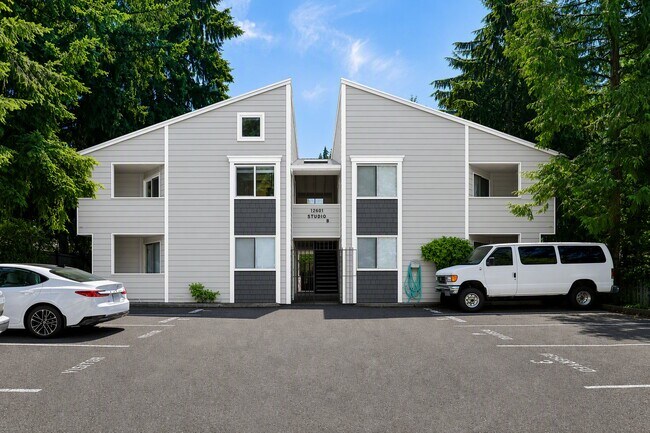 Building Photo - 12607 NE 119th St