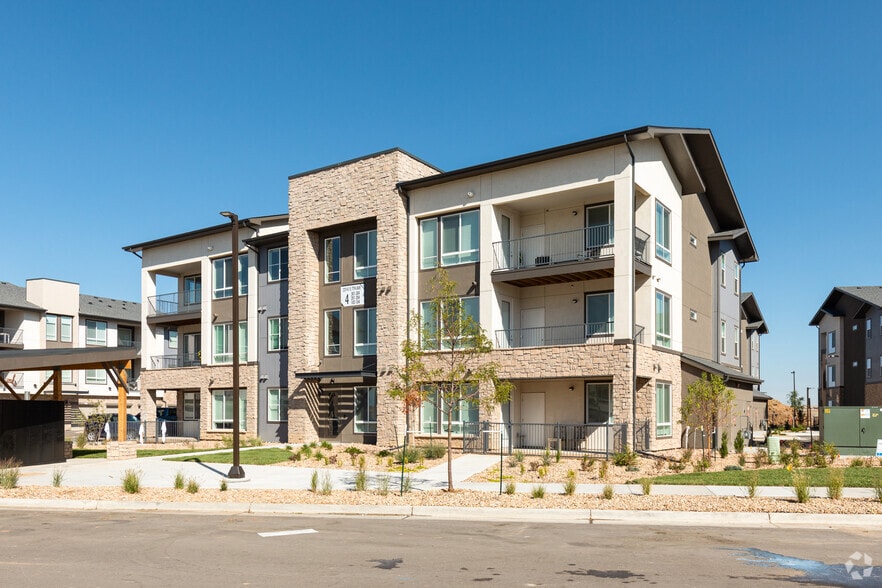 Building Photo - Ascend at Horizon Uptown