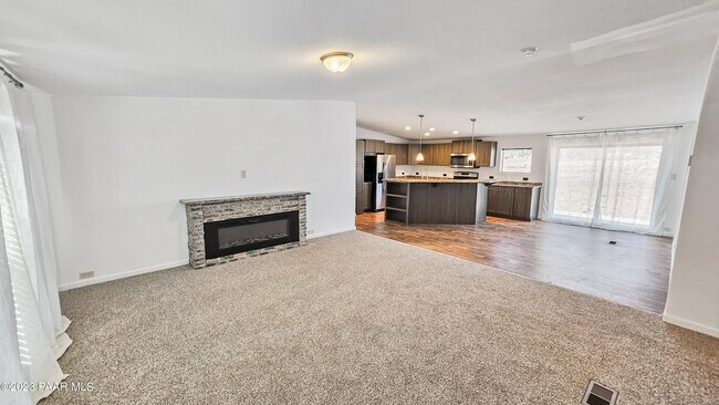 Building Photo - 25129 Constitution Dr