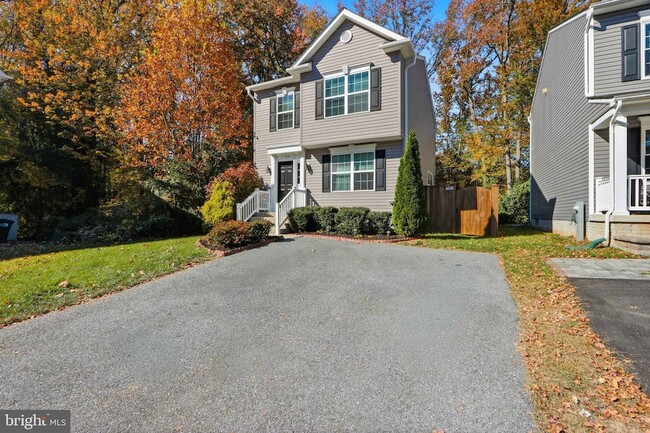 Building Photo - 410 Thelma Rd