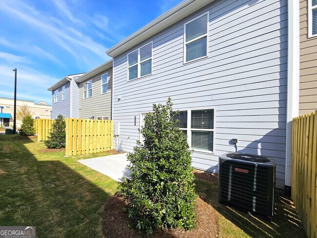 Building Photo - 338 Lanier Cir