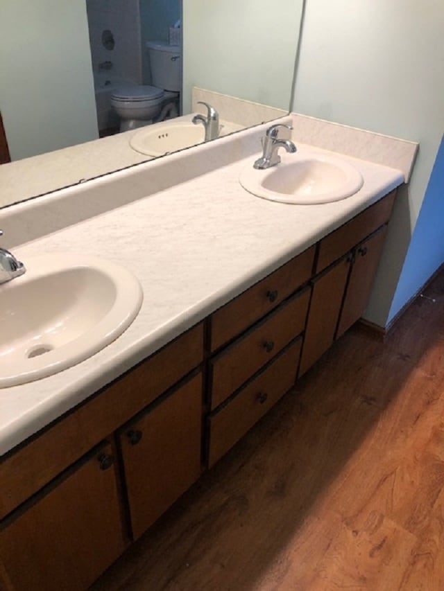 Building Photo - 1240 Blockford Ct W