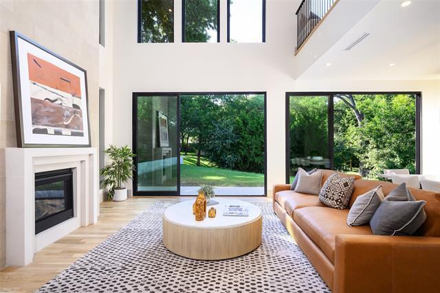 Building Photo - 6984 Santa Barbara Dr