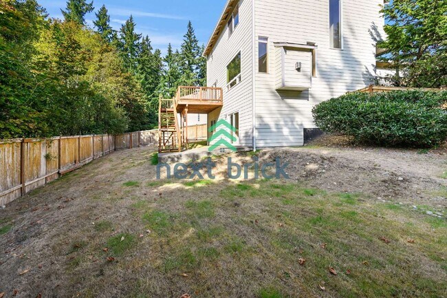 Building Photo - Spacious 4-Bed Retreat in Lynnwood with 3.5 Baths and 2,224 Sq. Ft. of Comfort!