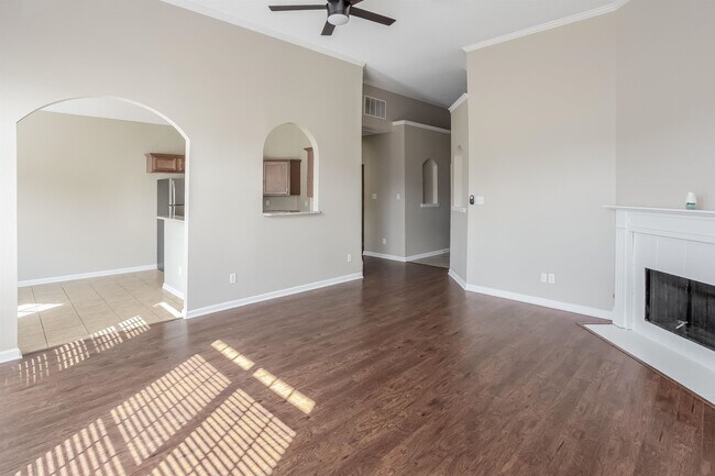 Building Photo - 1117 Averett Ln