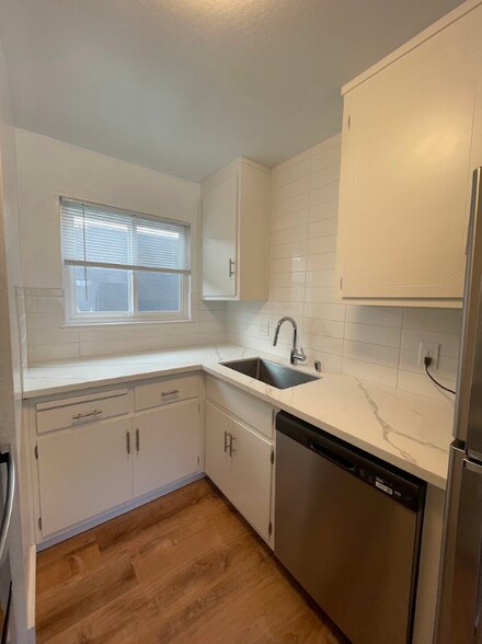 Building Photo - 1205 Geraldine Way