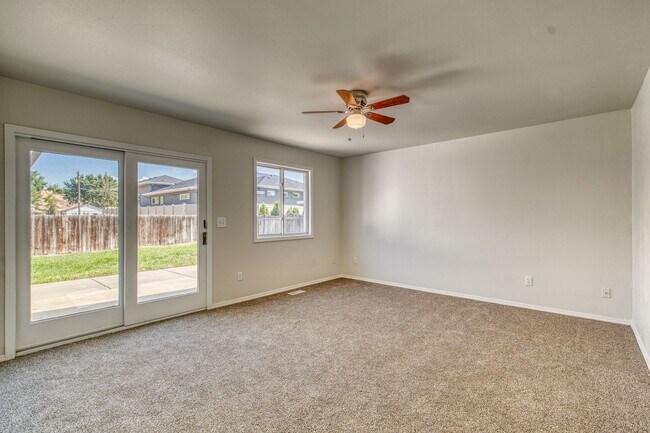 Building Photo - 3 bedroom Eagle home