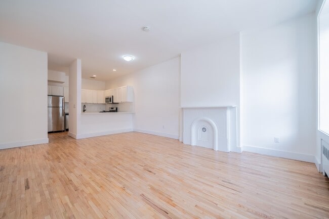 Building Photo - 1200 Washington St