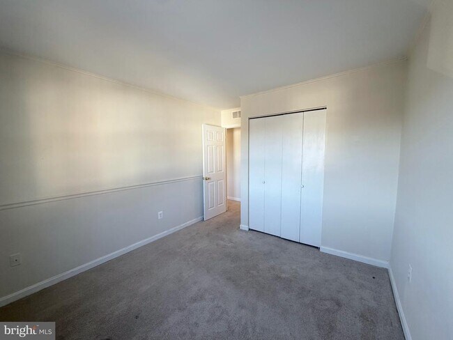 Building Photo - 4054 Hanson Oaks Dr