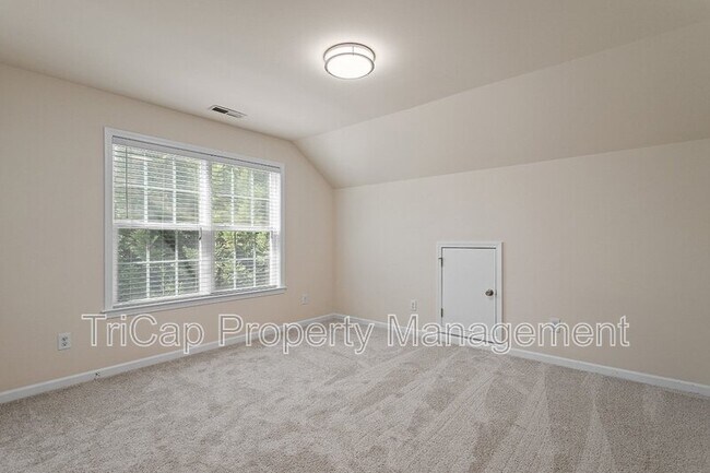 Building Photo - 2017 Ollivander Dr
