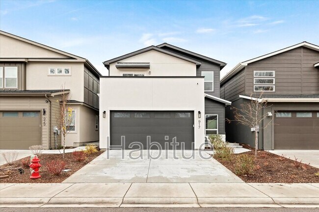 Building Photo - 917 E Bissett St