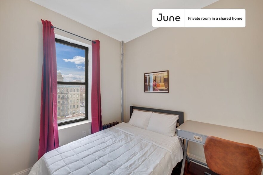 Primary Photo - Room in Shared 4 bed/1 bath home