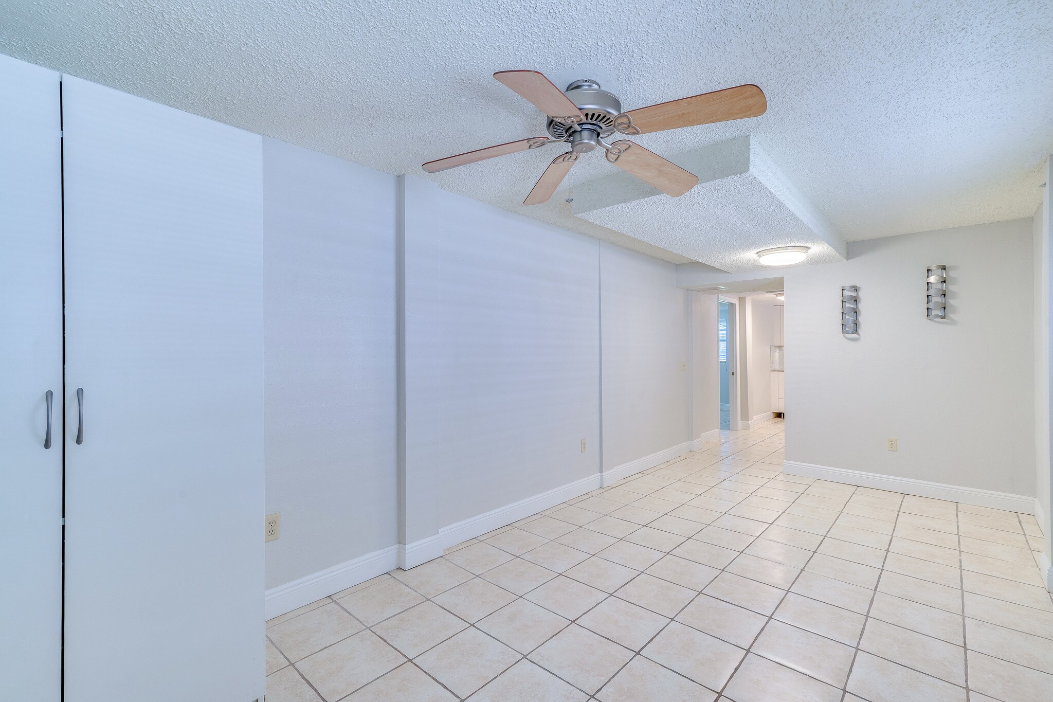 Building Photo - 3315 W Empedrado St