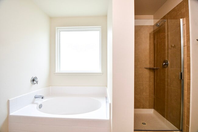 Building Photo - 10909 Panther Ct