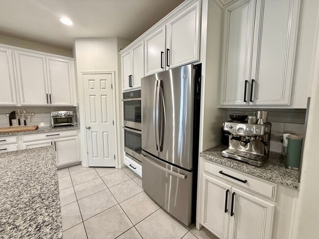 Building Photo - COMING SOON! Single-Story Gem in Gated Community with Stunning Backyard w/ Firepit