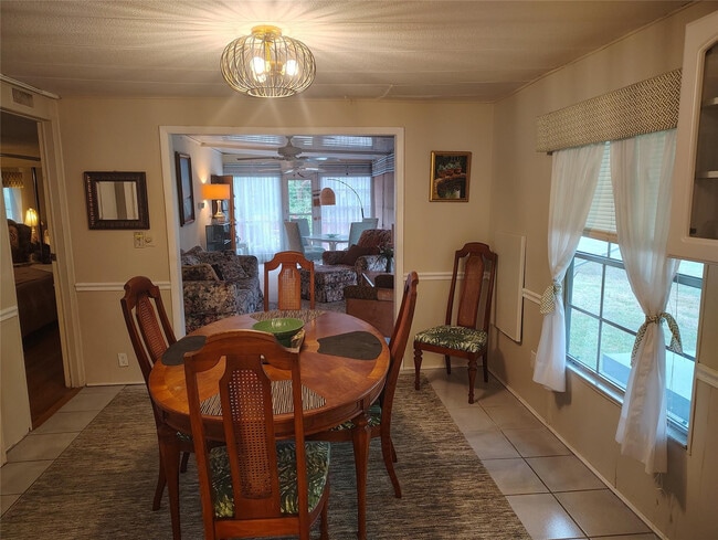 Building Photo - 142 W Caribbean