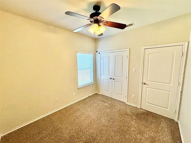 Building Photo - 3020 Tamarack Ln
