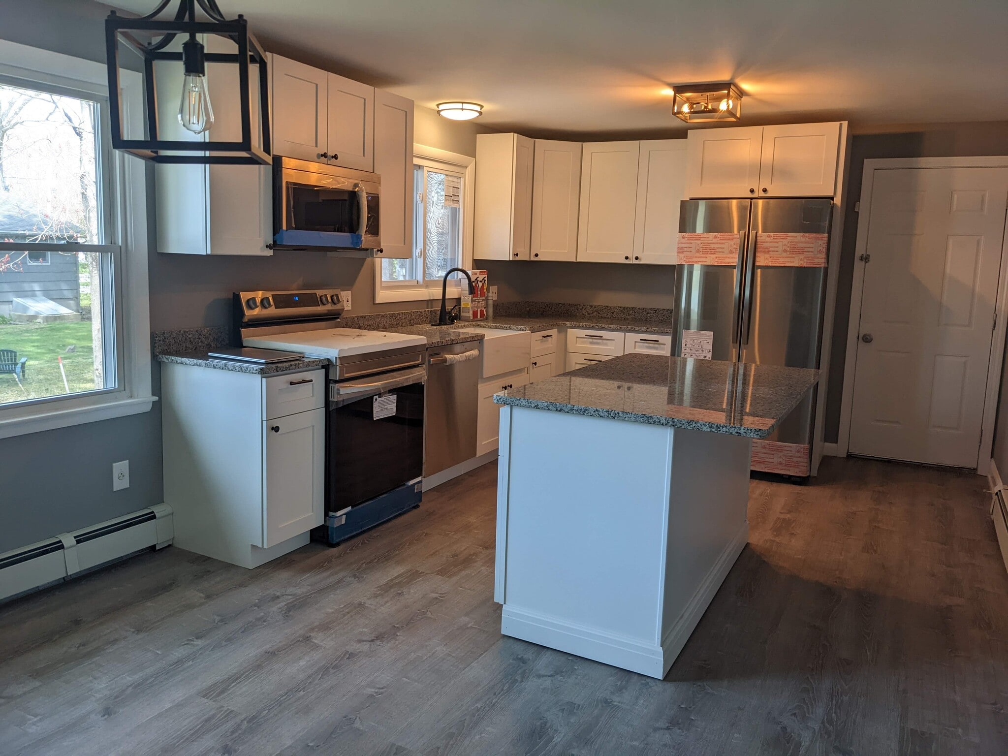 Building Photo - 10 Dwight Ave