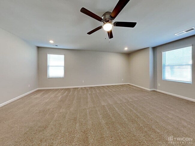 Building Photo - 1071 Bluecoat Cir