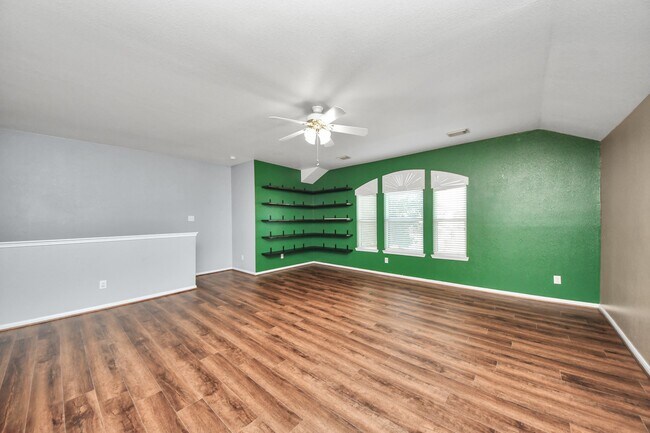 Building Photo - 16319 Autumn Leigh Dr