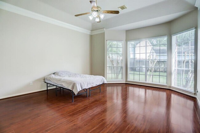 Building Photo - 4415 Oak Valley Dr
