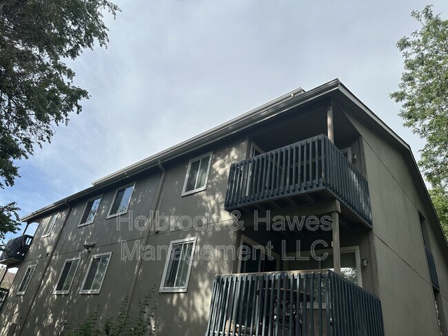 Building Photo - 4531 Boardwalk Dr