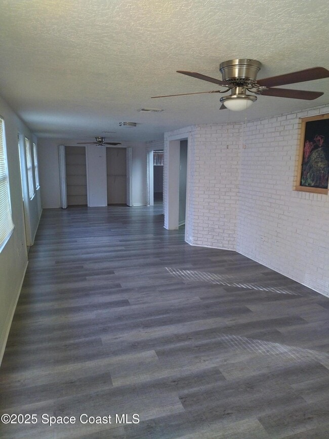 Building Photo - 765 John Carroll Ln