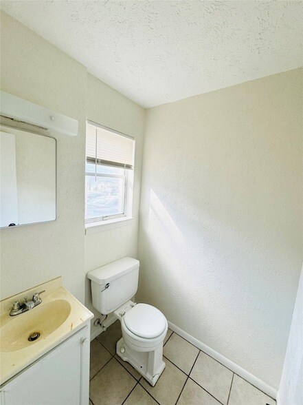 Building Photo - 6224 Harmony Ln