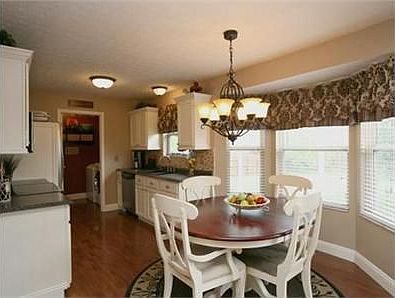 Eat in kitchen - 9012 Ellersly Dr