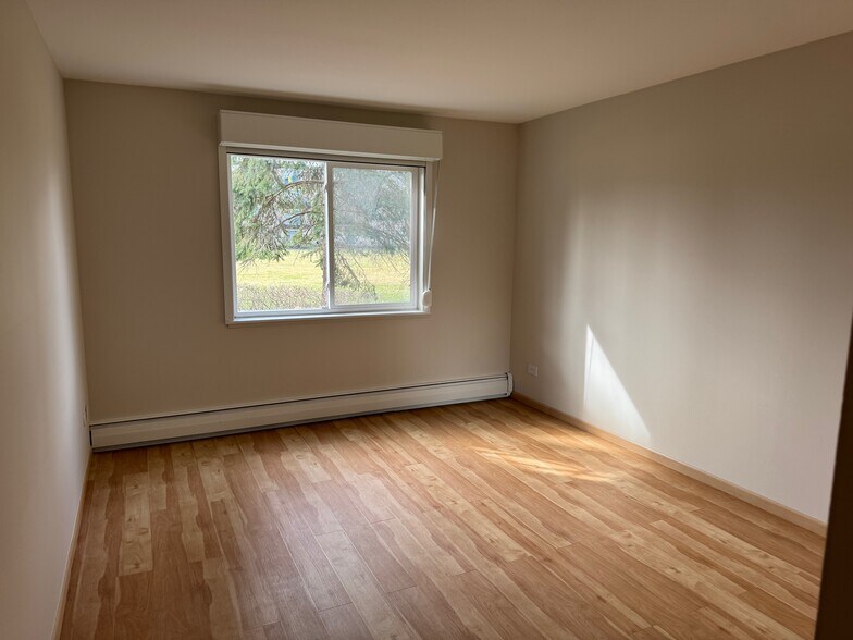 Building Photo - 2423 E Olive St