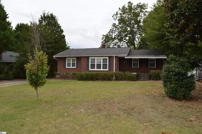 Primary Photo - 1005 W Poinsett St