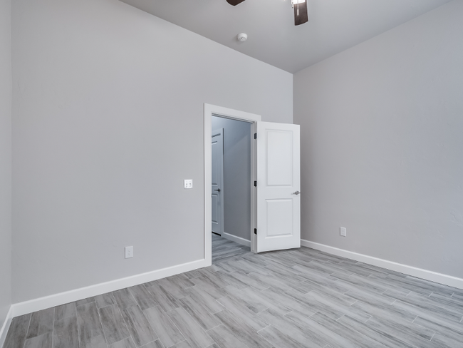 Building Photo - 1324 Chelham Ln