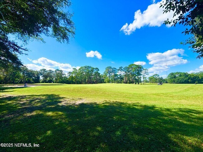 Building Photo - 5609 Hyde Park Cir