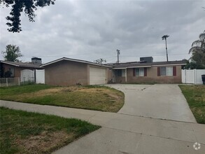 Building Photo - 3338 Vance St