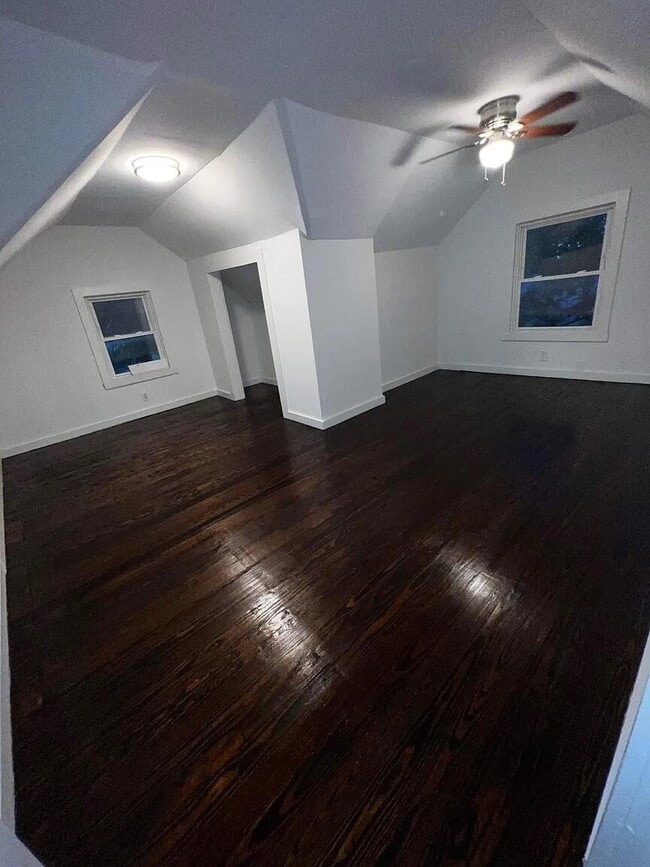 Building Photo - 2034 Nashville Ct
