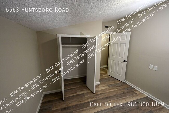 Building Photo - 6563 Huntsboro Rd