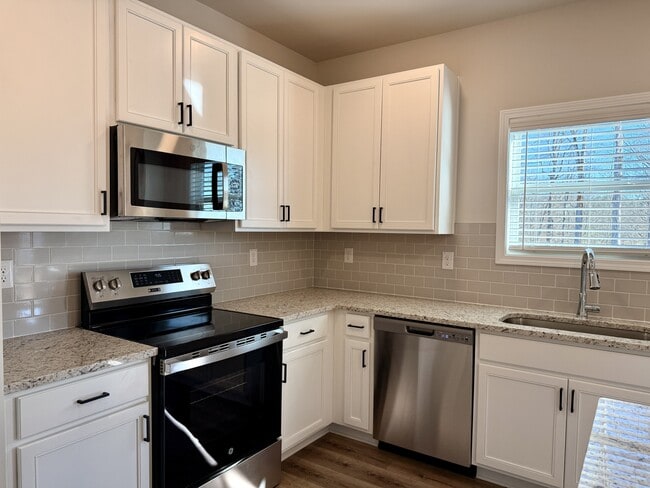 Building Photo - 401 Fox Crk Dr