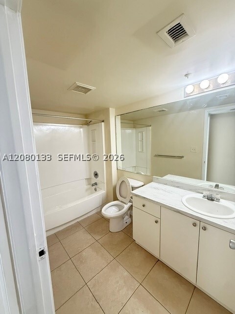 Building Photo - 3218 Coral Lake Dr