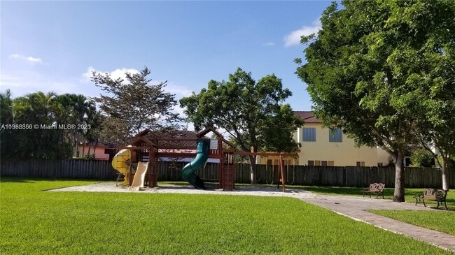 Building Photo - 4723 SW 163rd Pl