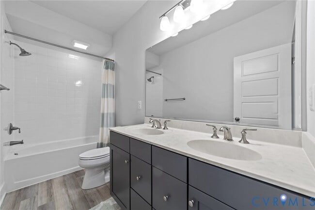 Building Photo - 2628 Lassen Pl