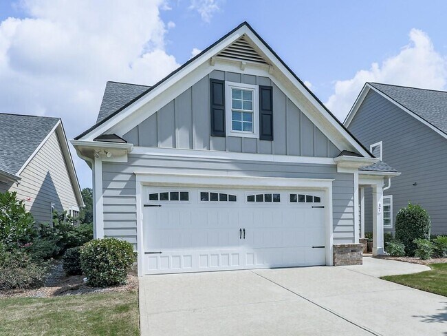 Building Photo - 37 Encore Ln