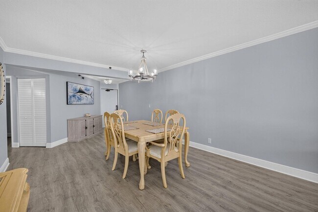 Building Photo - 9650 S Ocean Dr